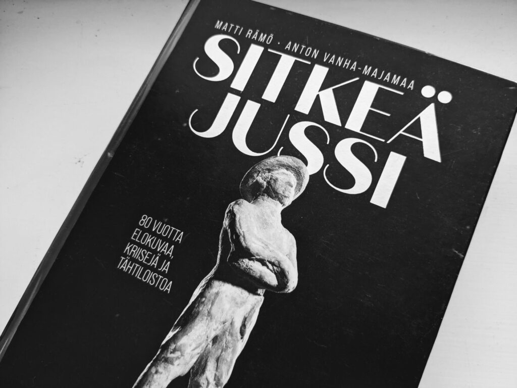 Anton Vanha-Majamaan ja Matti O. Rämön kirjoittamassa Sitkeä Jussi -kirjassa (2024) pohditaan Jussi-palkinnon merkittävyyttä alalle. Kirja käy läpi elokuva-alan historiaa ja suomalaisen elokuvan tarinaa Jussi-palkinnon näkökulmasta.